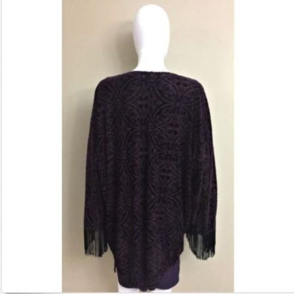 Cache Purple Over Wrap Black Fringe Shawl Topper NWOT Size Medium / Large NWOT - Picture 6 of 8